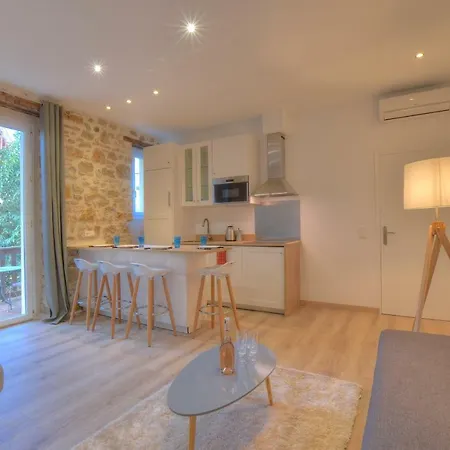 Terrasse Arene - 2p Avec Grande Terrasse, Situation Ideale En Vieille Antibes