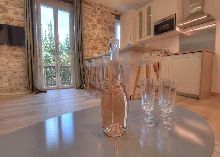 2p Avec Grande Terrasse, Situation Idéale / Vieille Appartamento Antibes