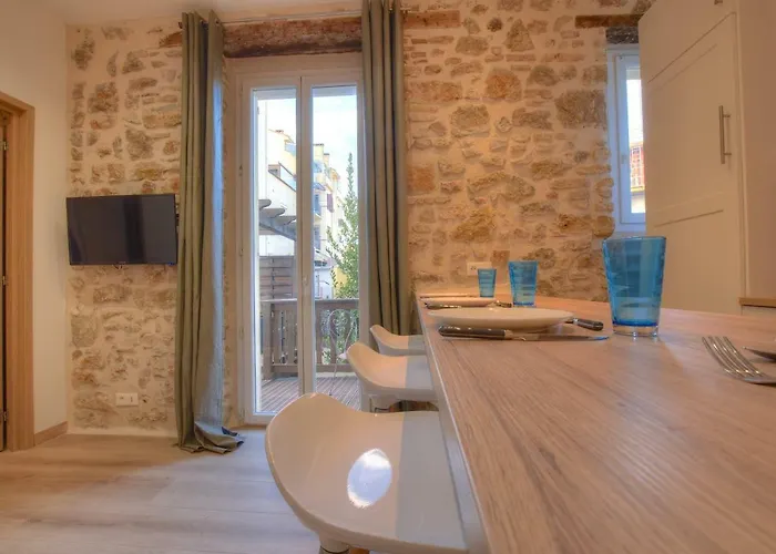 2p Avec Grande Terrasse, Situation Idéale / Vieille Appartamento